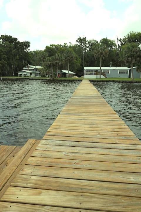 St Johns River Retreat Unit 1 Crescent City Exterior photo